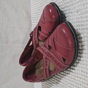 Clarks Red Ashland Spin Q Shoes Womens Size‎ 8.5 Leather